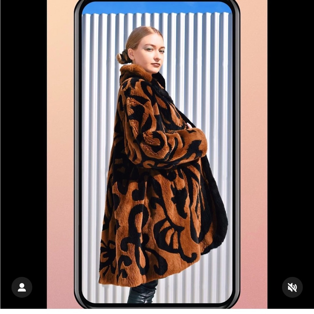 Revillion vintage sheared Beaver Fur Coat. ￼